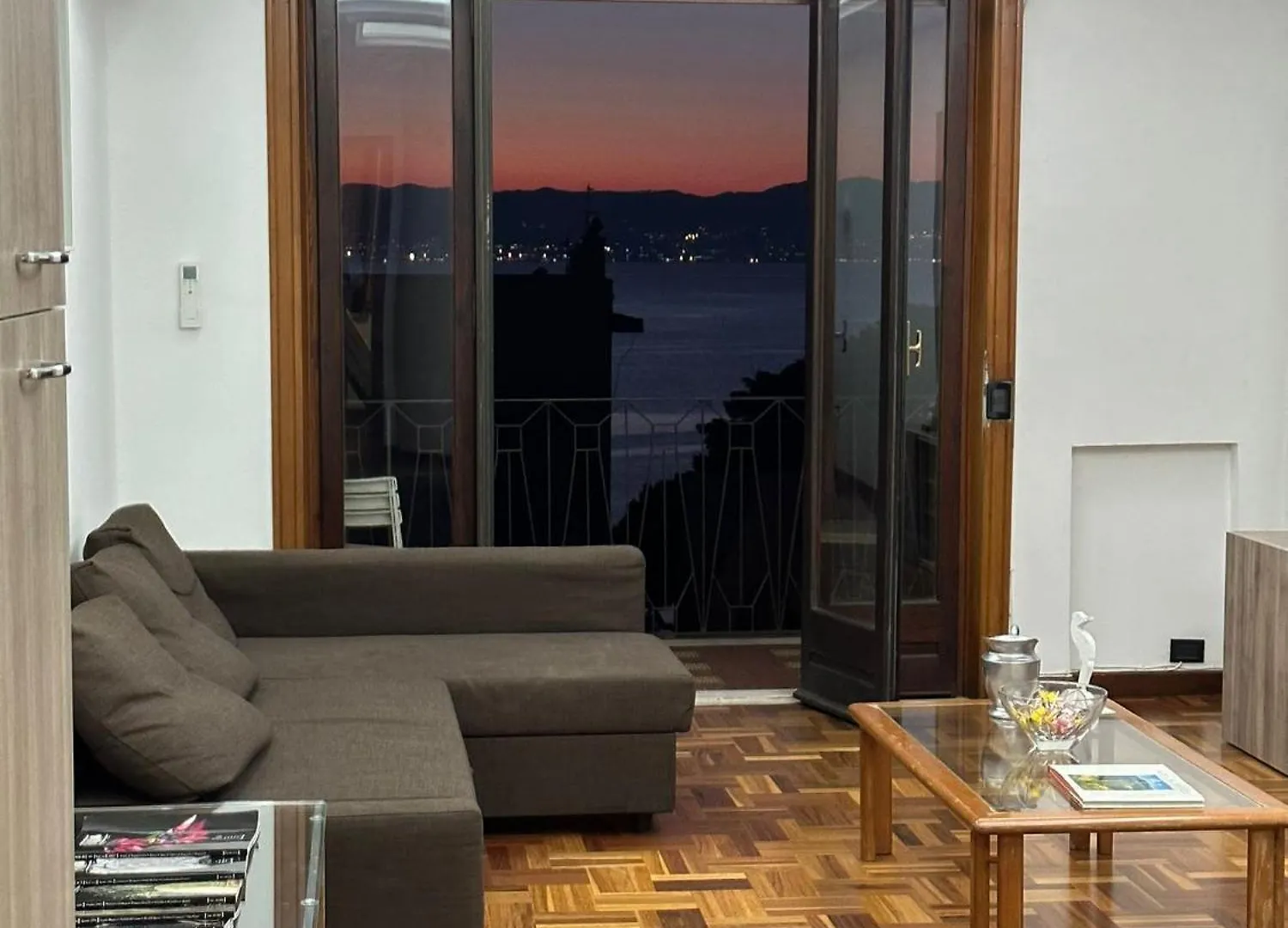 Luxury Flat On The Heart Of Reggio Calabria Apartment